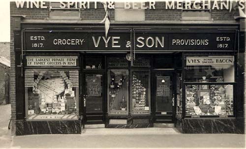 Vye's Store c.1930