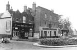 Vye's and Queen's Head 1930's