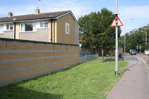Entrance to Yew Tree Close 2007
