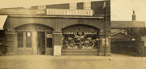 Brooks's Tea Room and Bank 1900's